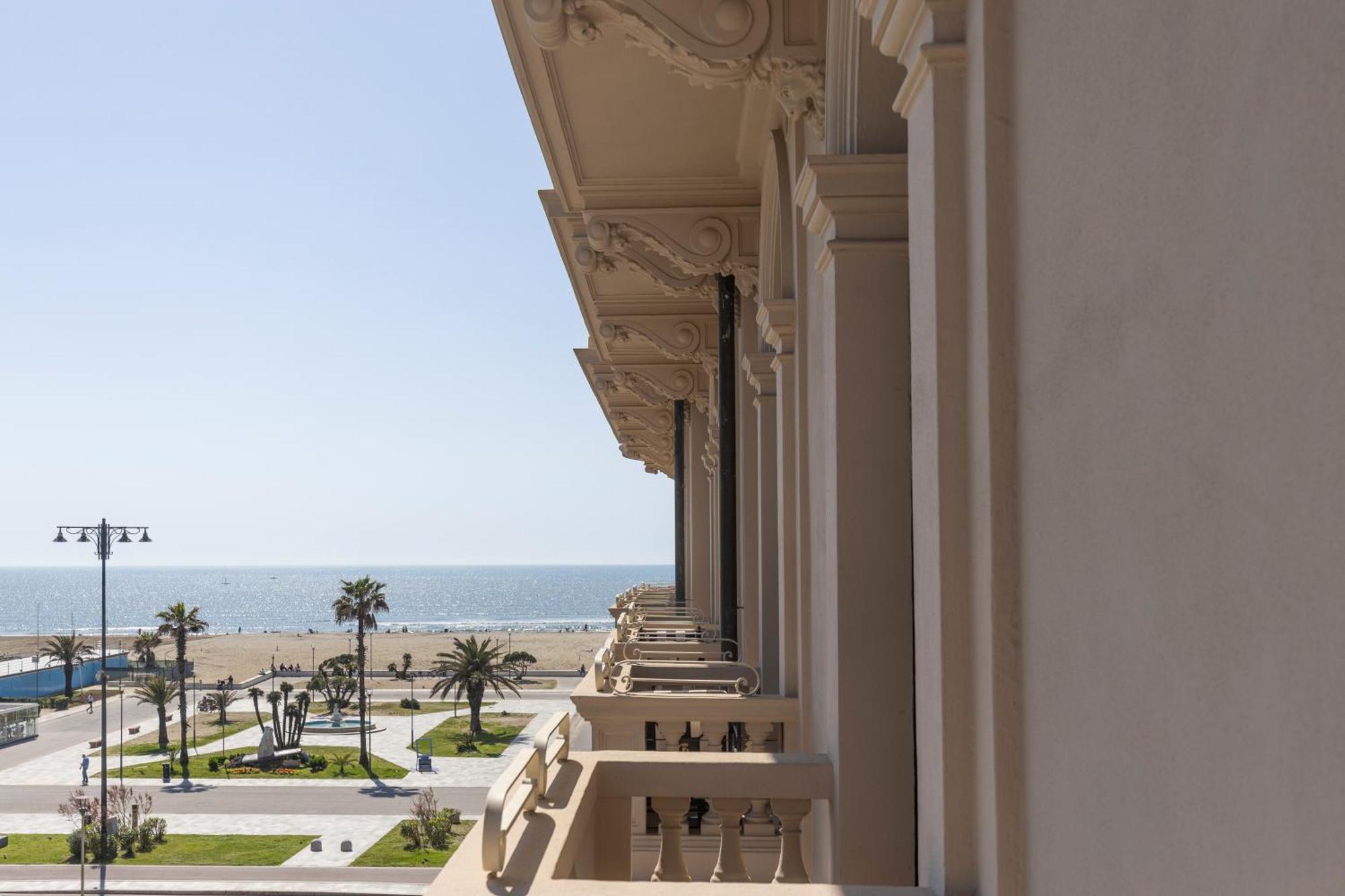 וירג'יו Grand Hotel Principe Di Piemonte מראה חיצוני תמונה